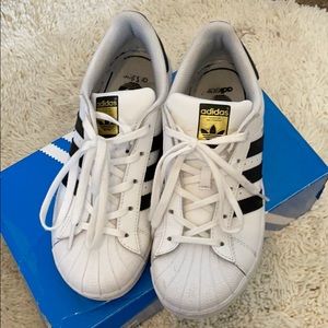 Adidas Superstar Sneakers